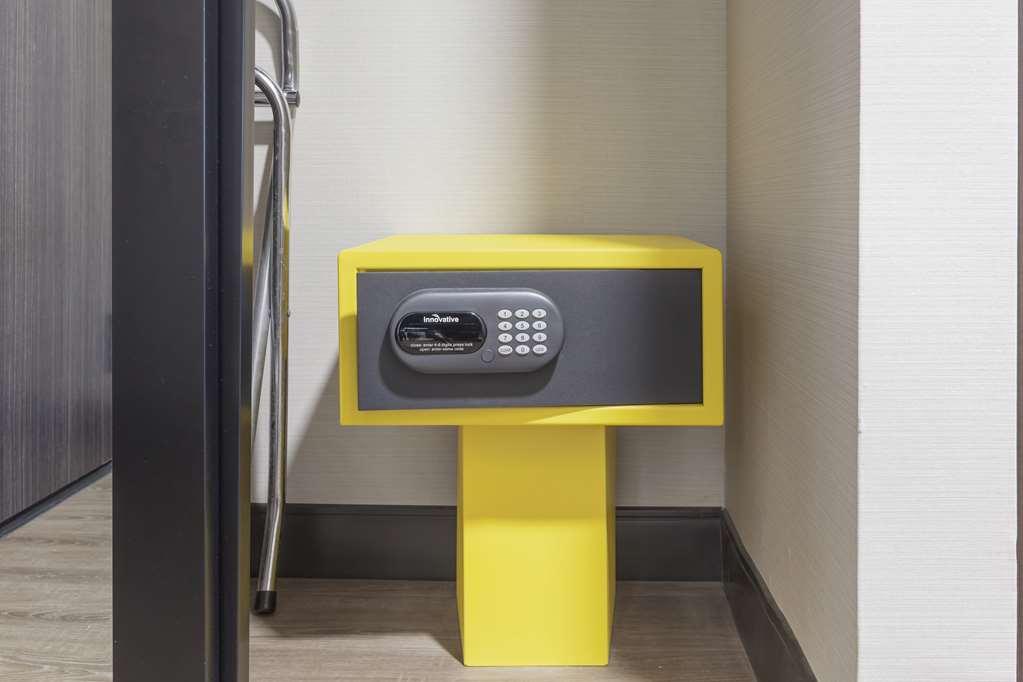 Glo Best Western Mississauga Corporate Centre Номер фото