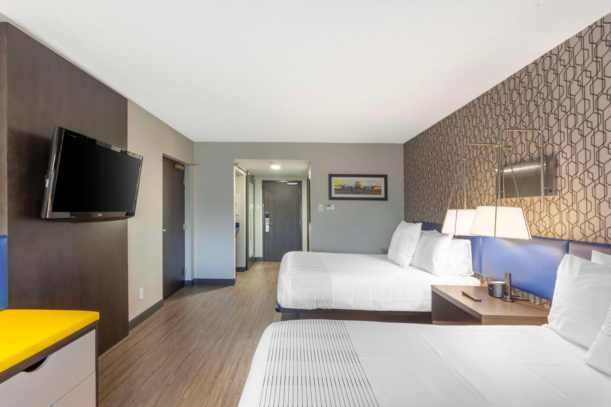 Glo Best Western Mississauga Corporate Centre Экстерьер фото