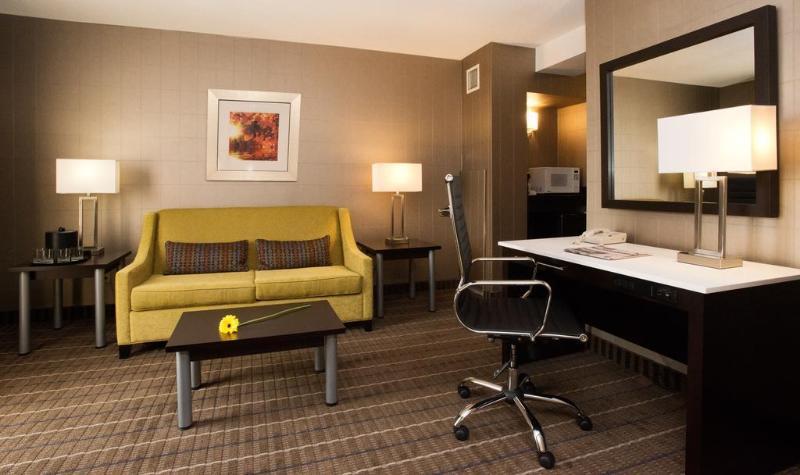 Glo Best Western Mississauga Corporate Centre Экстерьер фото
