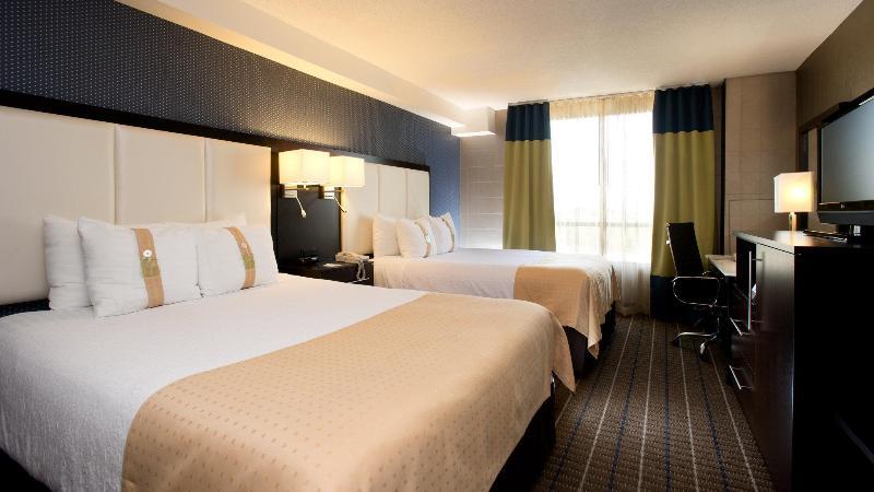Glo Best Western Mississauga Corporate Centre Экстерьер фото